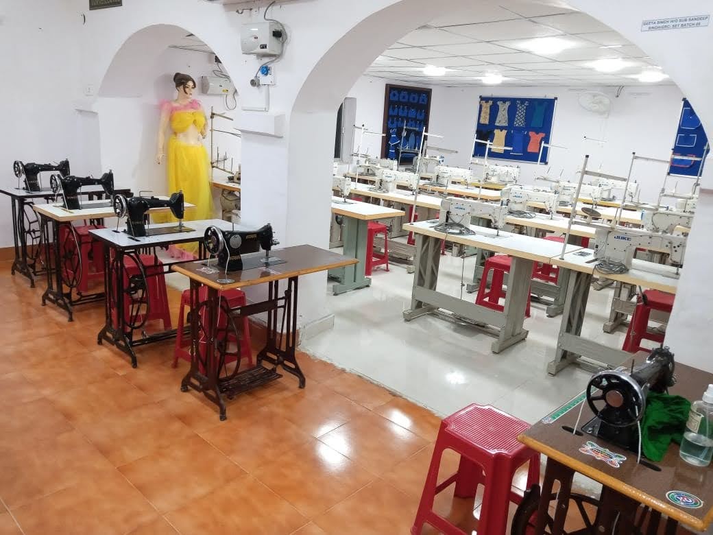 3- ASTC - Sewing Machine Operator Lab